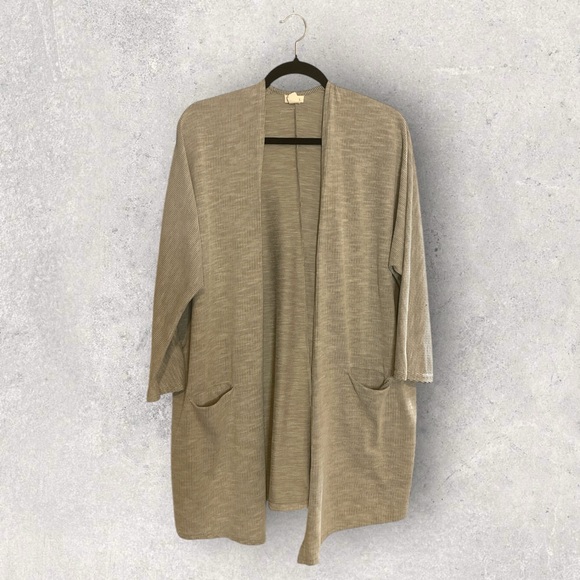 [One Size] DONNI - P2P: 27” L: 32” | Polyester, Cotton Spandex - Picture 1 of 1